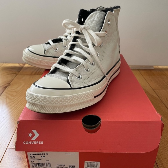 Leather Winter High Tops Converse in Cream - Picture 2 of 6